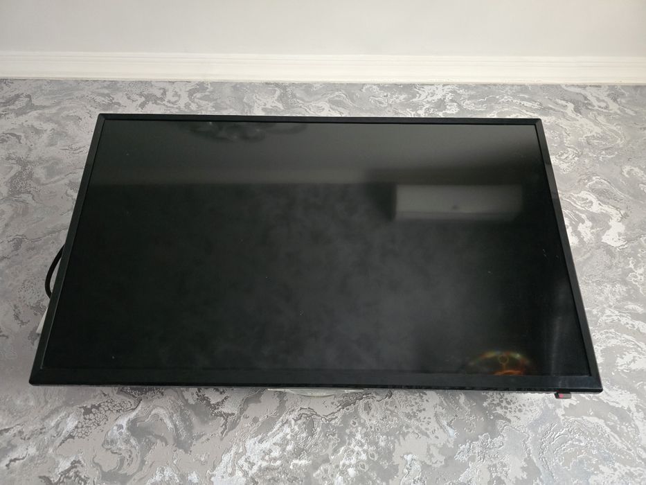 Телевизор YASIN LED-32 TV Smart