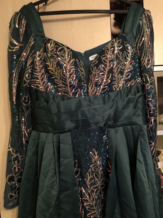Rochie eleganta verde deosebita