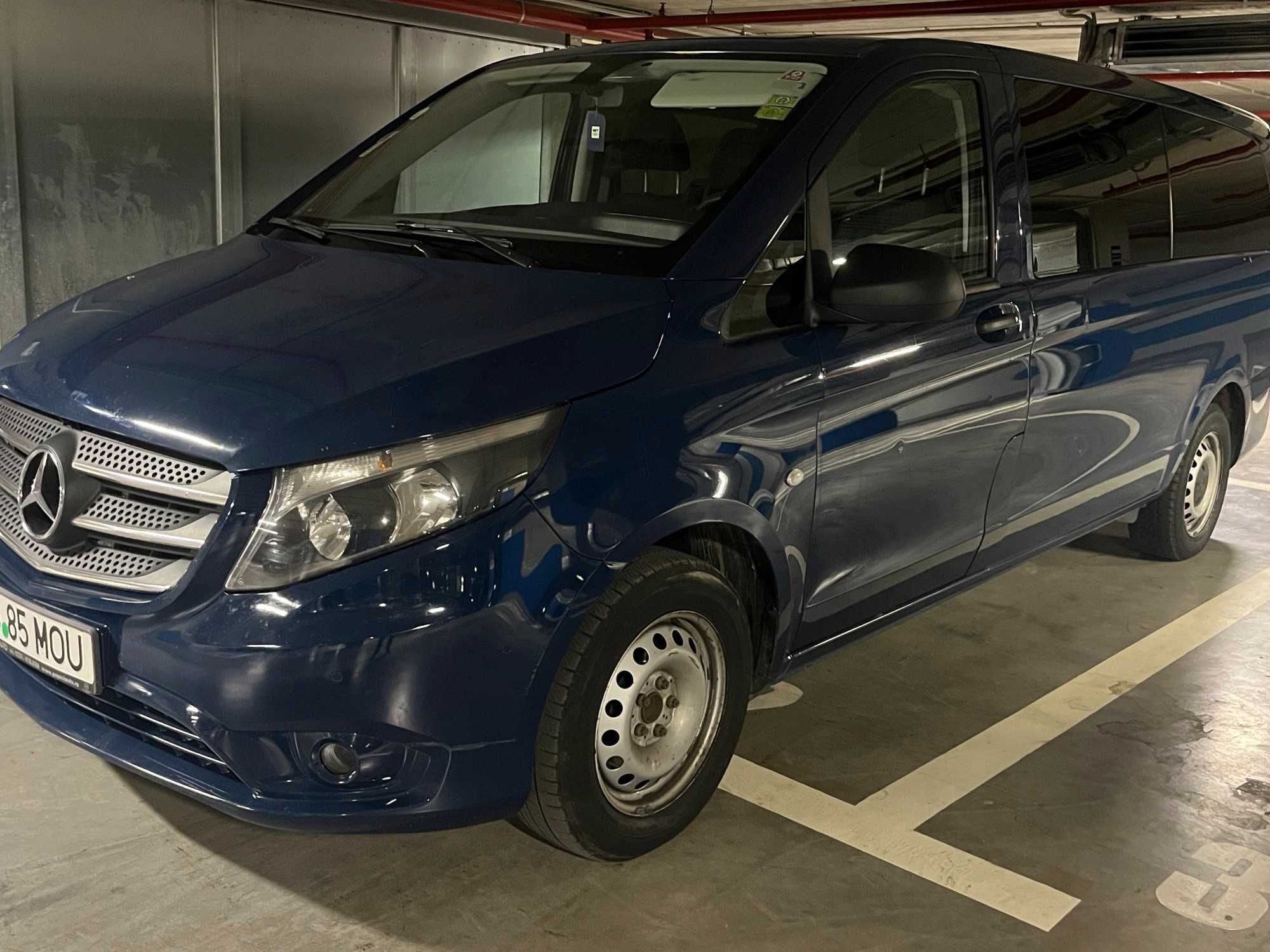 Inchiriere microbuz,   rent minivan, rent a car  aeroport, hotel