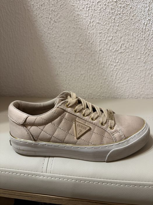 Обувки Guess 37 номер