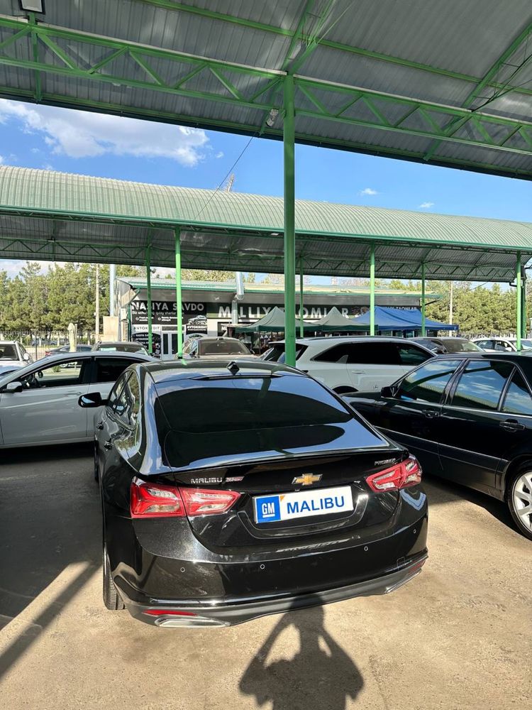 Малибу продается состояние отличное