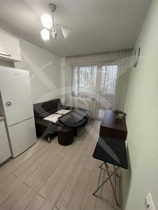 Дава се под наем Двустаен апартамент в Варна, Левски - 45 кв.м за 300 € - Снимка #2