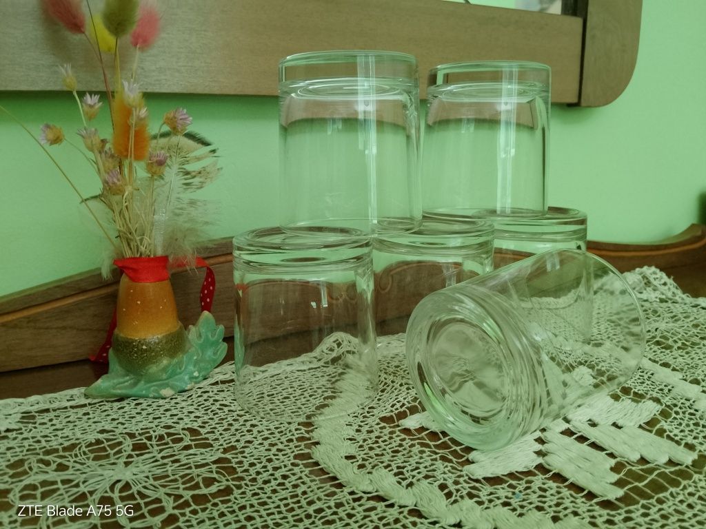 Чаши за уиски и свещник