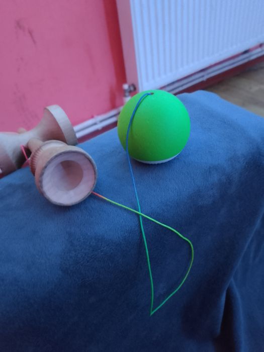 Kendama sweets brokhen shape