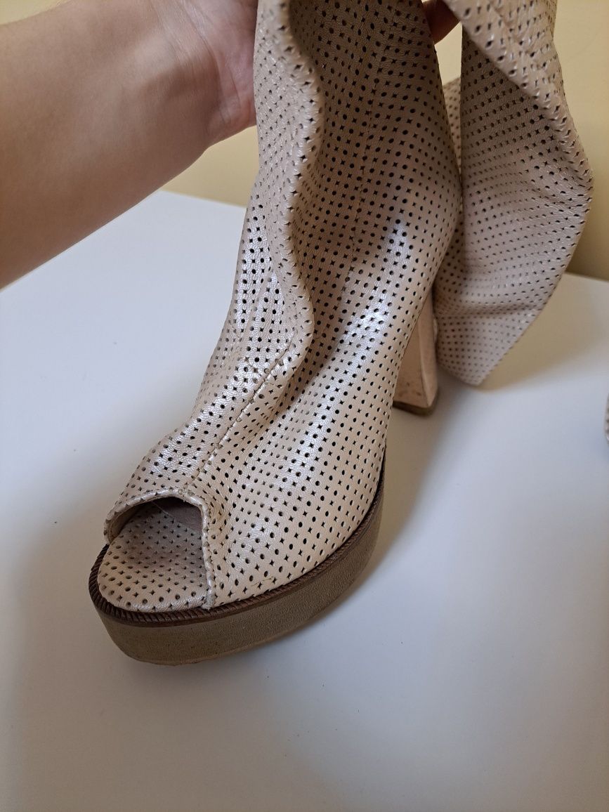 Ботуши на висок ток Djofra Fashion 
Р-р 36
20
