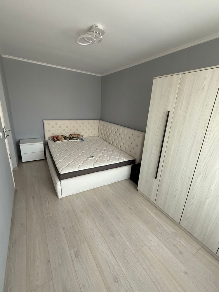 Inchiriez apartament 3 camere