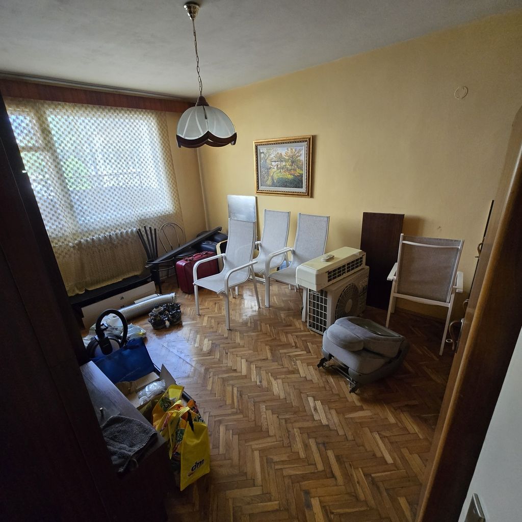 Продава се Четиристаен апартамент в Плевен, Идеален център - 120 кв.м за 1417 €/кв.м - Снимка #4
