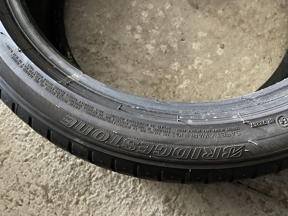 225/45/19 Bridgestone 4 броя 4.5- 6мм рънфлат