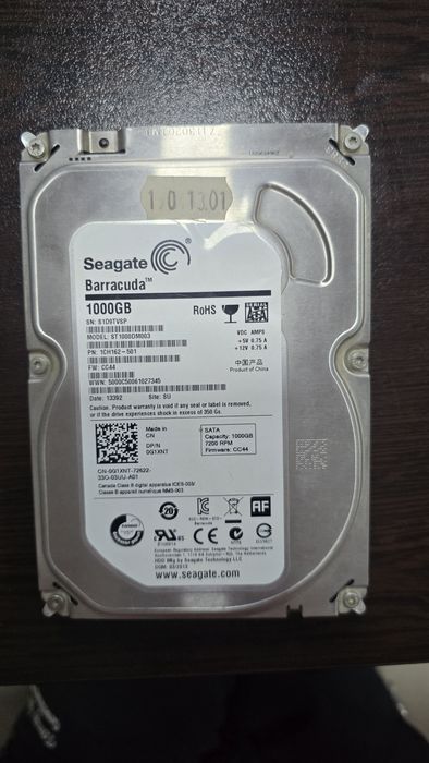 Хард диск sata seagate 1000Gb 1Tb.