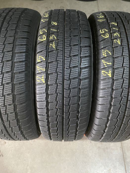 Anvelope iarna 215/65/16C Hankook Winter RW06 215 65 16C R16C