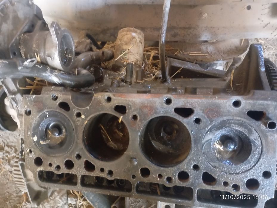 Ford fransit matori sotiladi