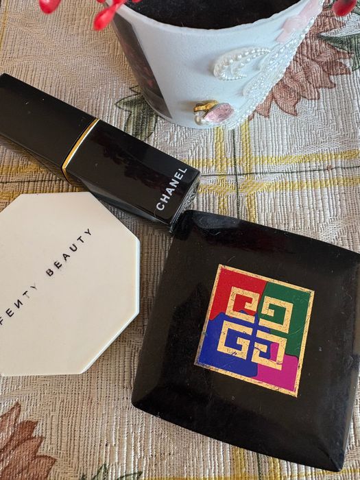 Хайлайтър Fenty beauty сенки Givenchy