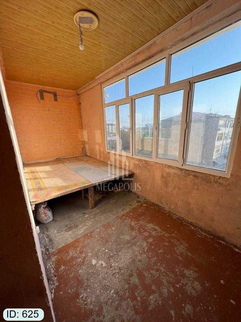Sharq sherbudin tarfada 3 xonali kvartira sotiladi №625