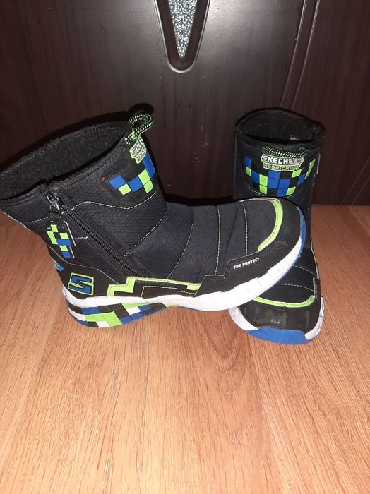 Ботуши   Скечерс