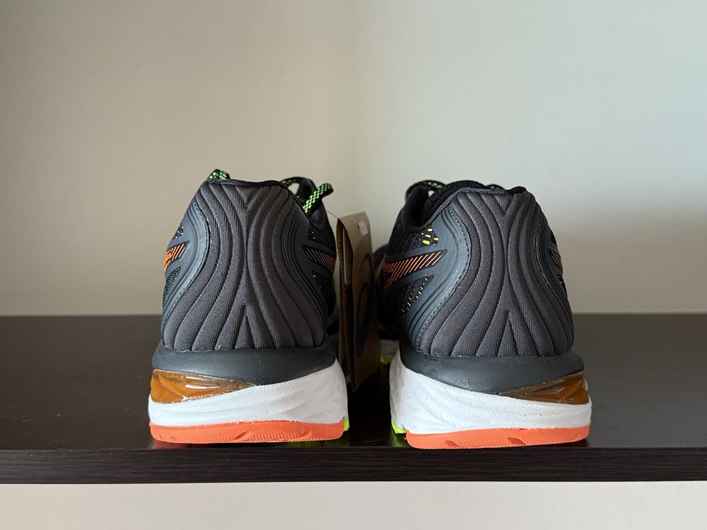 Asics Gel-Stratus 40номер 25см Стелка Нови с Кутия