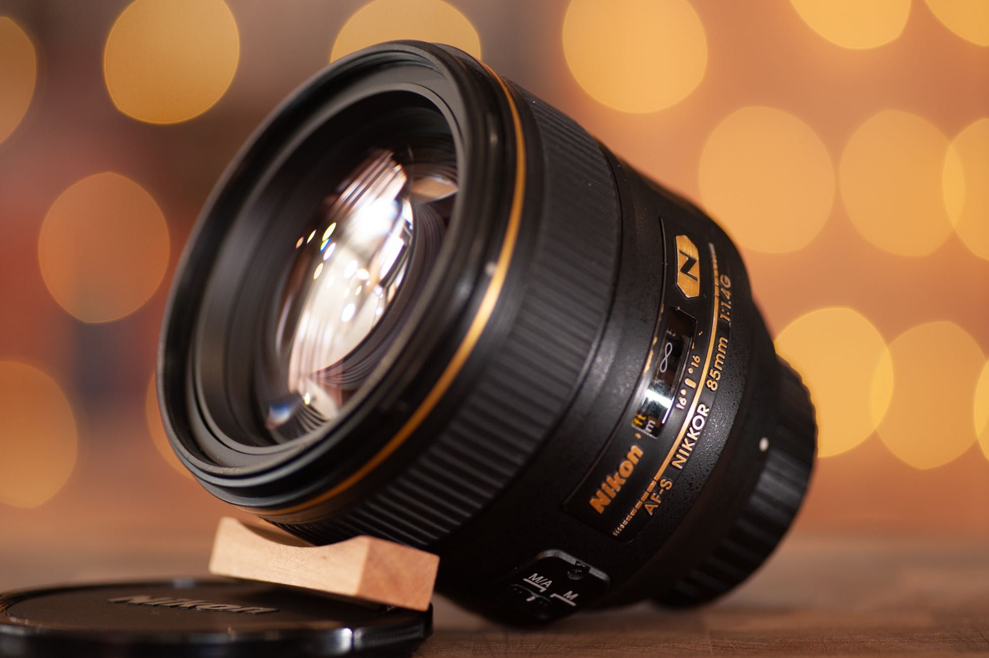 Nikon 85mm f1.4G обектив в гаранция Никон