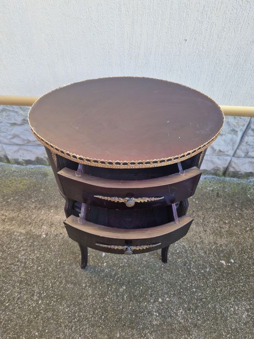 Прекрасно антикварно холандско шкафче