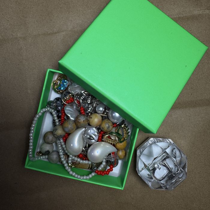 Продам украшения женские