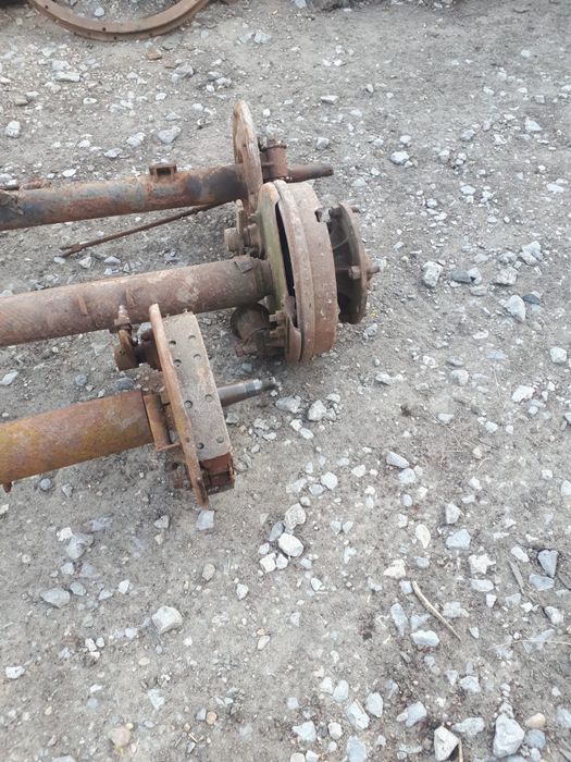Punte remorca RM 2 si alte piese tractor u650