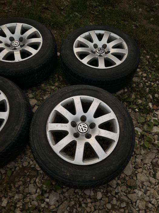 Jante cu cauciucuri 195/65/15 Vw passat b5.5