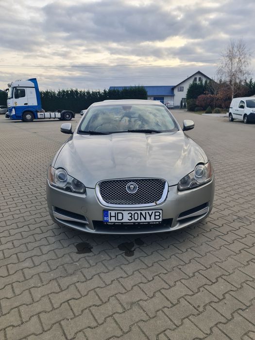 Vind sau schimb jaguar xf 2011 motor 3.0 diesel 275 de cai euro 5