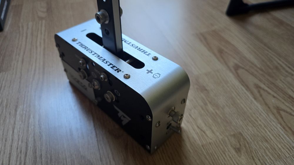 Thrustmaster tss sparco