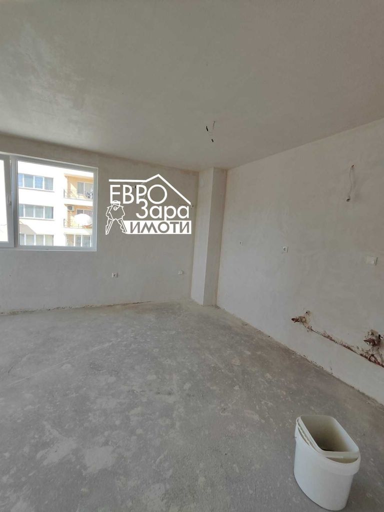 Продава се Тристаен апартамент в Стара Загора, Три чучура - север - 95 кв.м за 1085 €/кв.м - Снимка #3