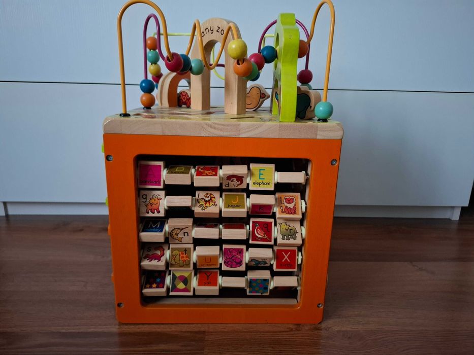 Cub interactiv B.toys