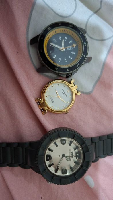 Vamd ceasuri de barbati. Nu stiu multe depre ele.