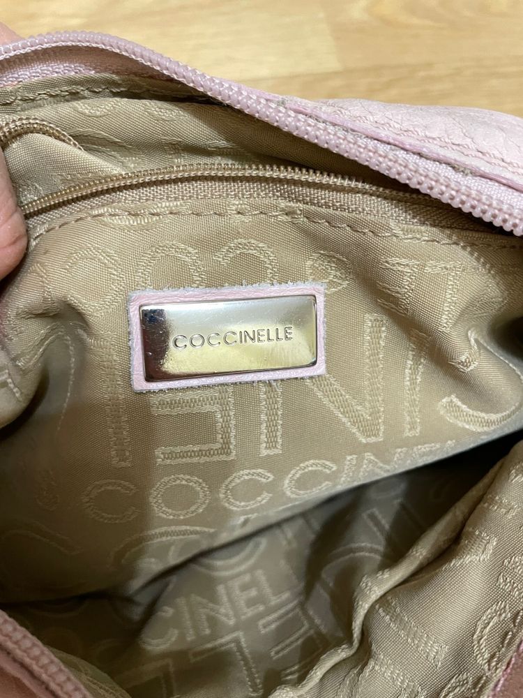 Продаю б/у оригинальные кожаные сумки Coccinelle