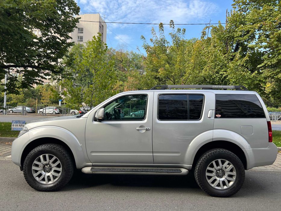 Nissan Pathfinder 2.5dci 190cp