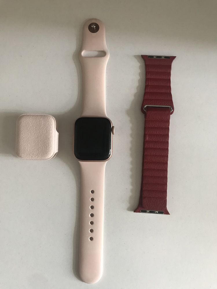 Apple Watch4 Gold Aluminium 40mm,Pink Sand Sport +  2 BRATARI CADOU