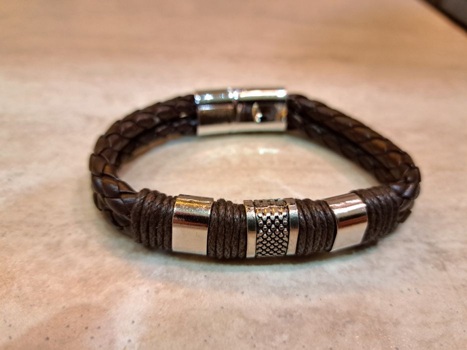 Мъжка  кожена гривна (различни видове)