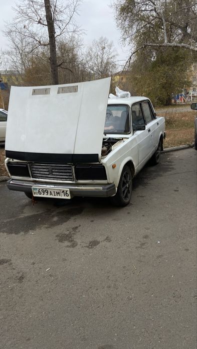 Продам ваз 2107 в хорошем состоянии объем 1.6