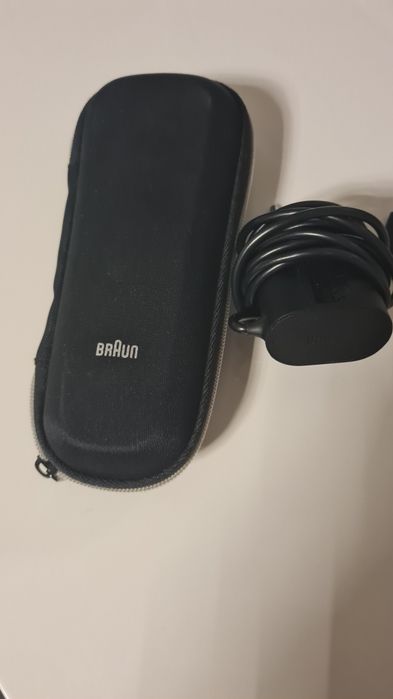 Aparat de ras Braun seria 7