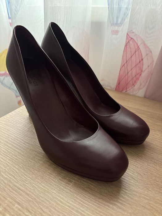 Обувки GUCCI размер 39