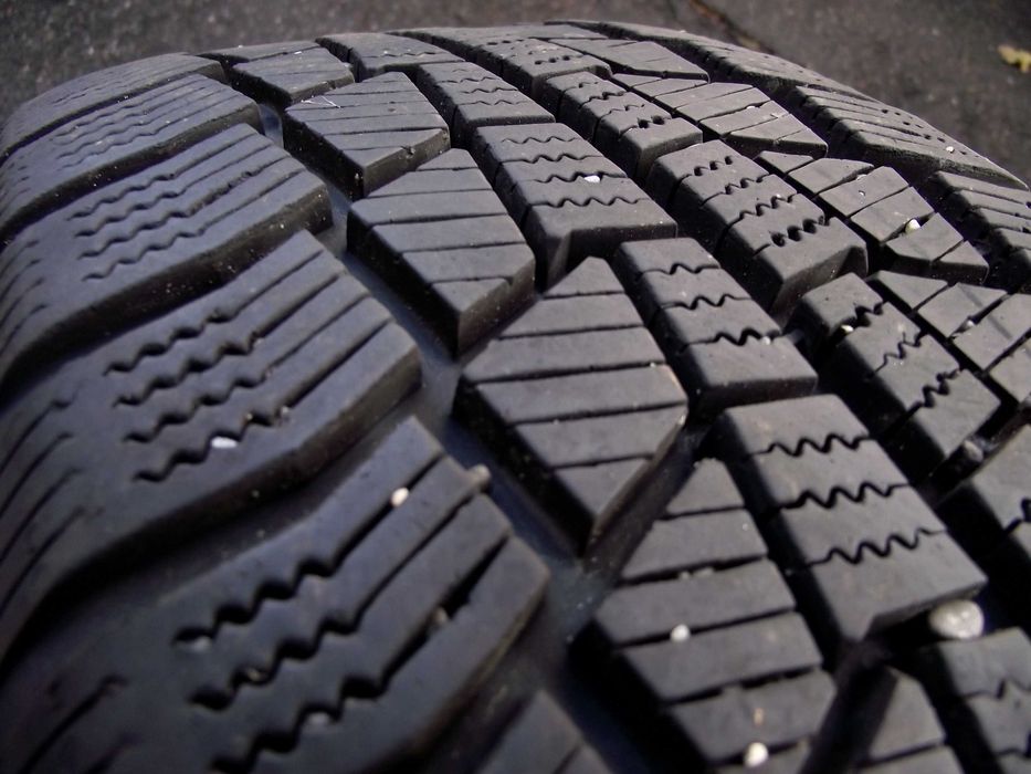 Jante 5x114,3 R16 Dacia Duster/Renault • Anvelope 215/65/R16 VIKING