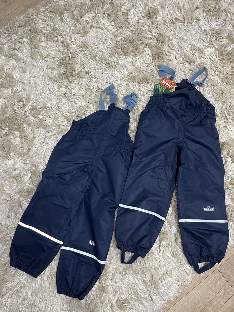 Pantaloni impermeabili copii ploaie 6-7 ani la pret redus