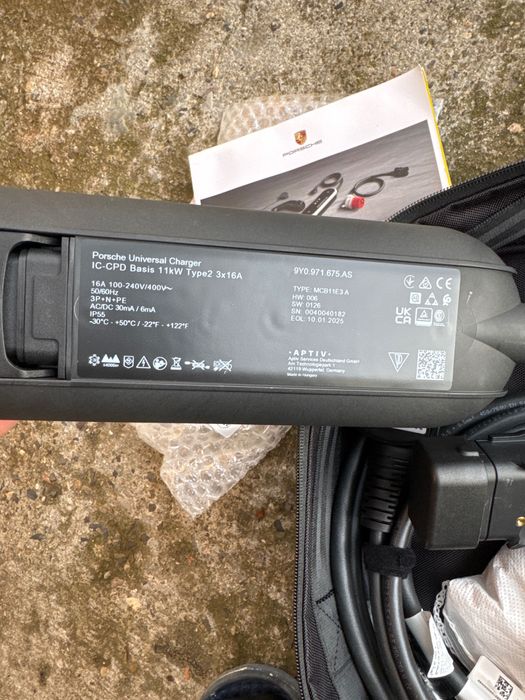 Зарядно устройство за електромобил или хибриден автомобил тип2 11 kw