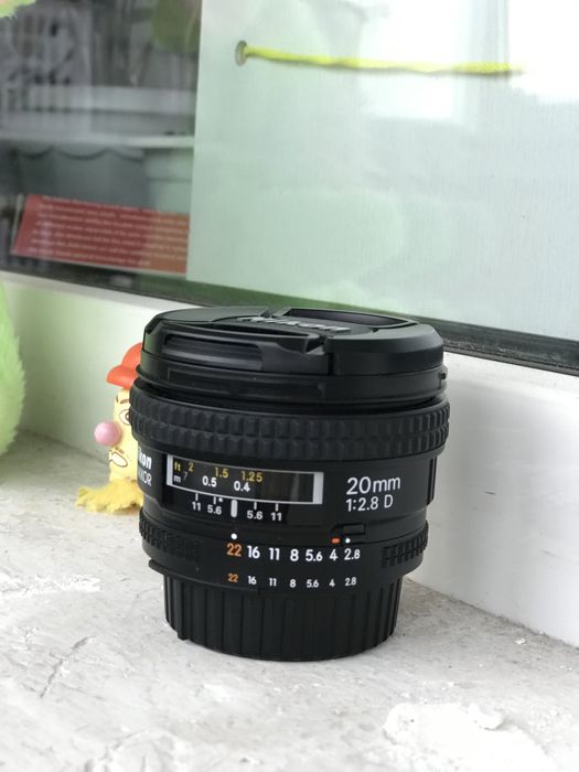 Nikon 20mm f/2.8. Новый