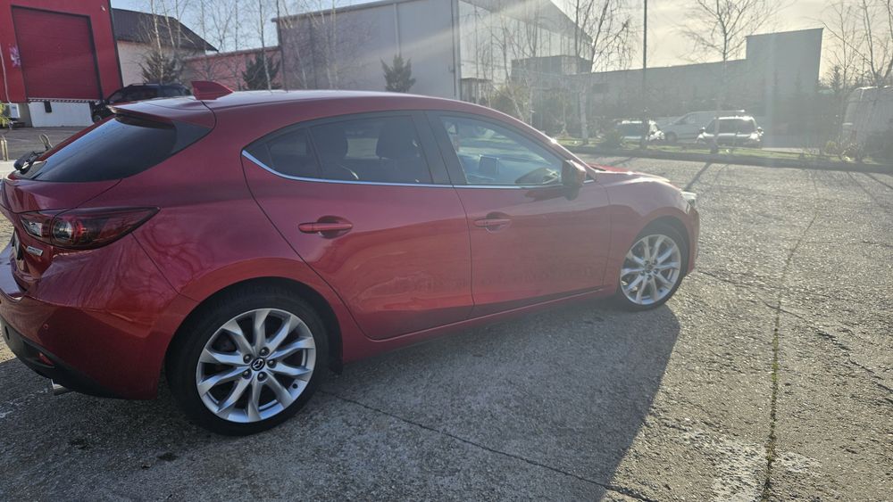 Vând mazda 3 2.2 diesel