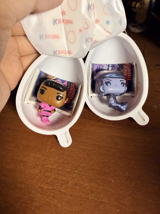 Продаю фигурки kinder joy очень странные дела