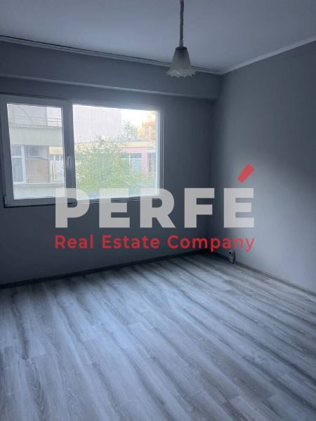 Дава се под наем Тристаен апартамент в Бургас, Изгрев - 80 кв.м за 382.5 € - Снимка #4