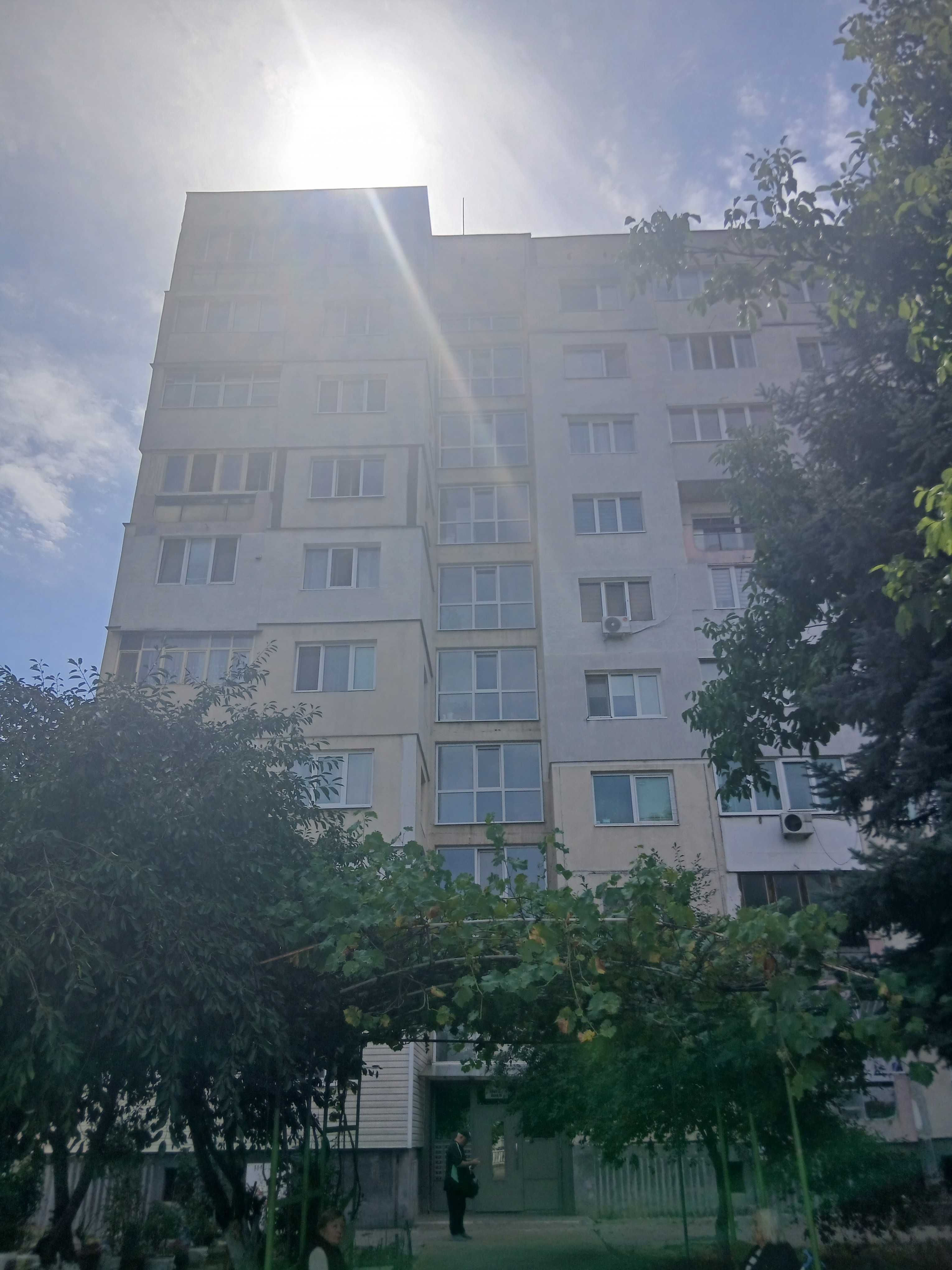 Продавам двустаен апартамент гр.София, ж.к. "Връбница" 1