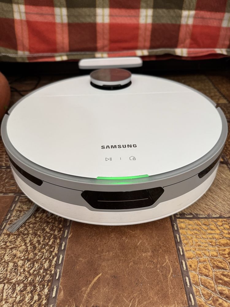 Продам робот-пылесос Samsung Jet Bot
