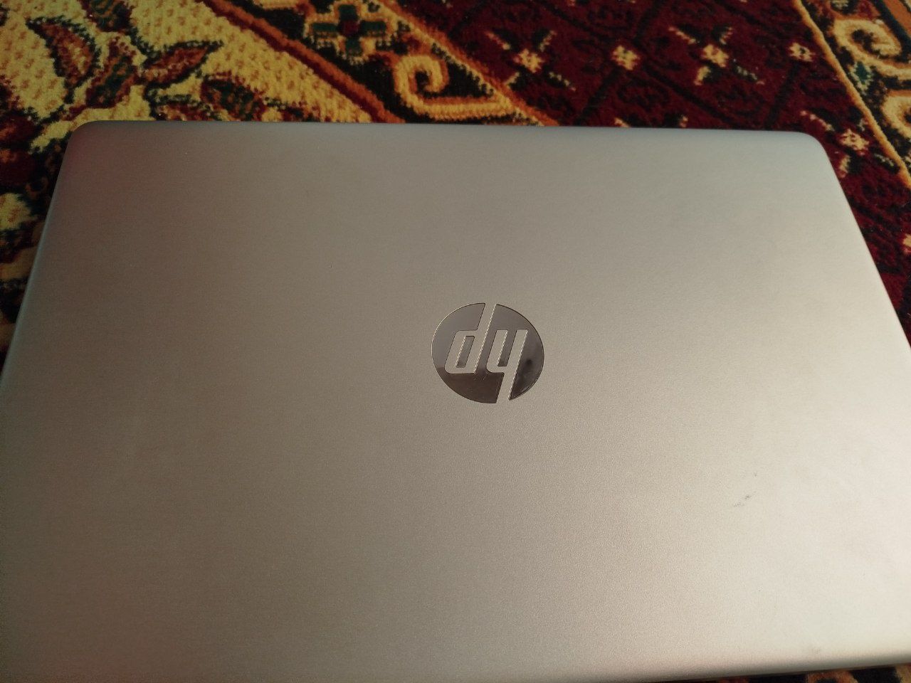 Notebook hp sotiladi