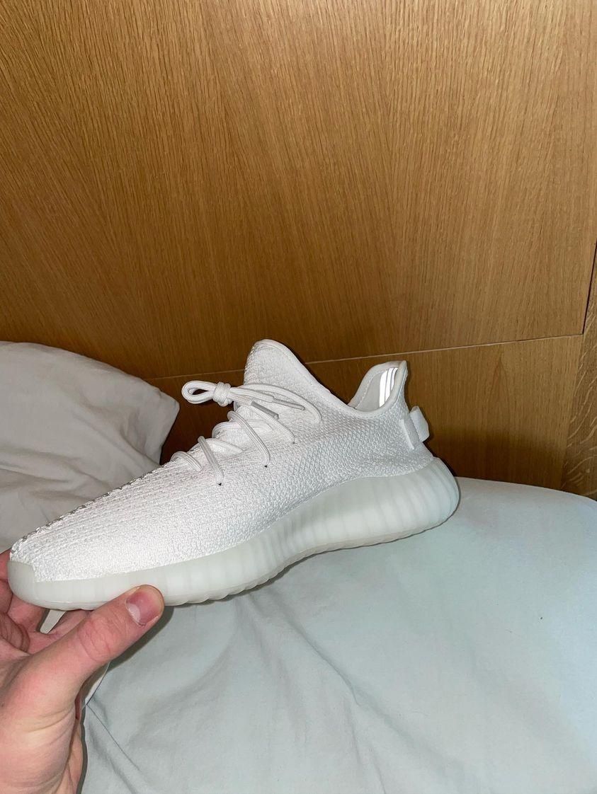 Yeezy 350 V2 Cream White - Нови