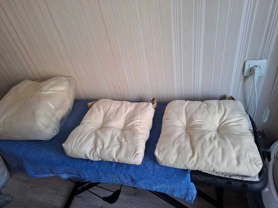 Продам одинаковые НОВЫЕ шесть подушек на стулья, 1000 тенге за каждую