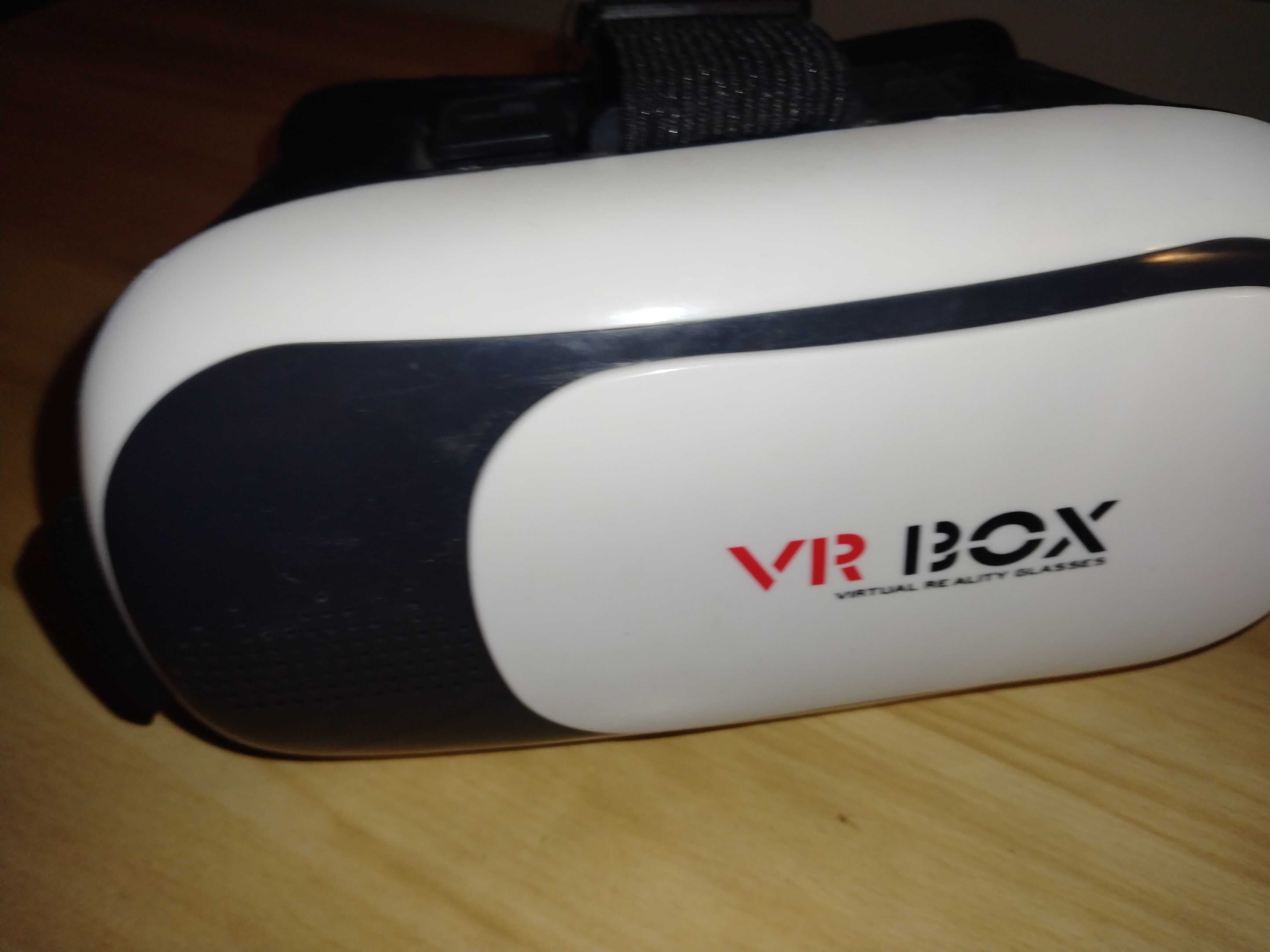 Продавам ,VR box  за телефон