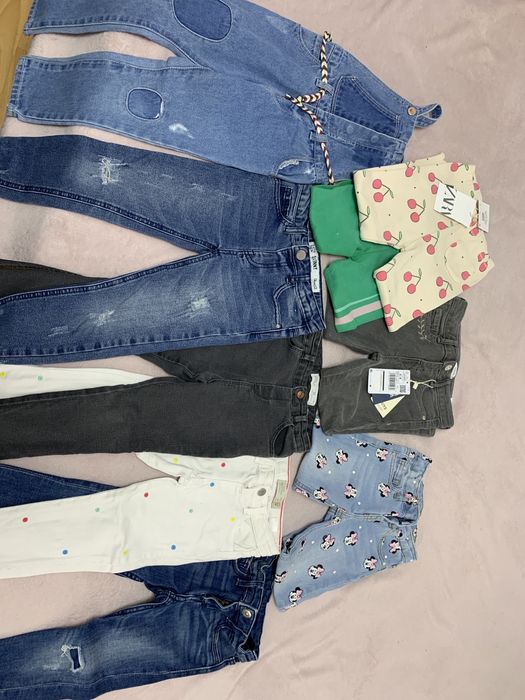 Blugi zara 3-4 ani ,salopeta zara 2-3 ani , blugi mango